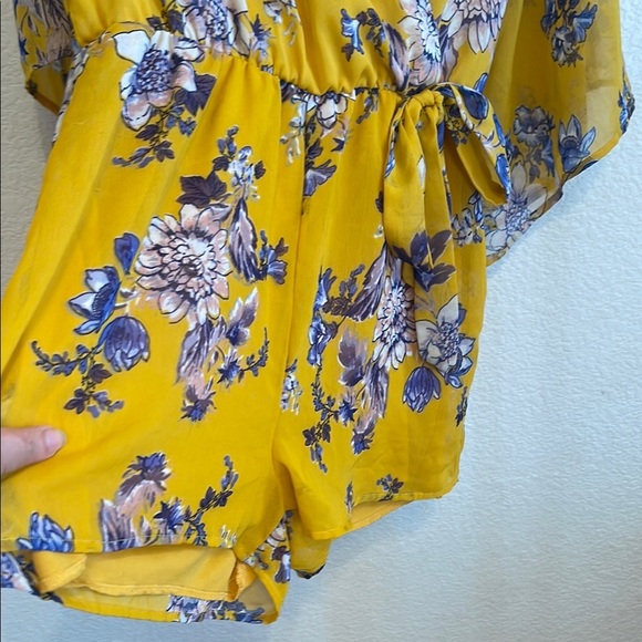 Bailey Blue Yellow Bell Sleeve Blouse with Tie Front - Picture 3 of 8